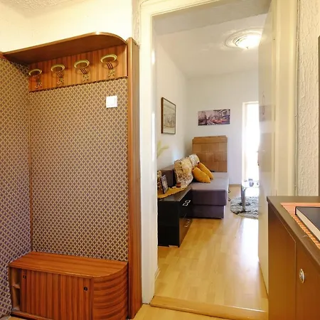 Alexandria Apartment